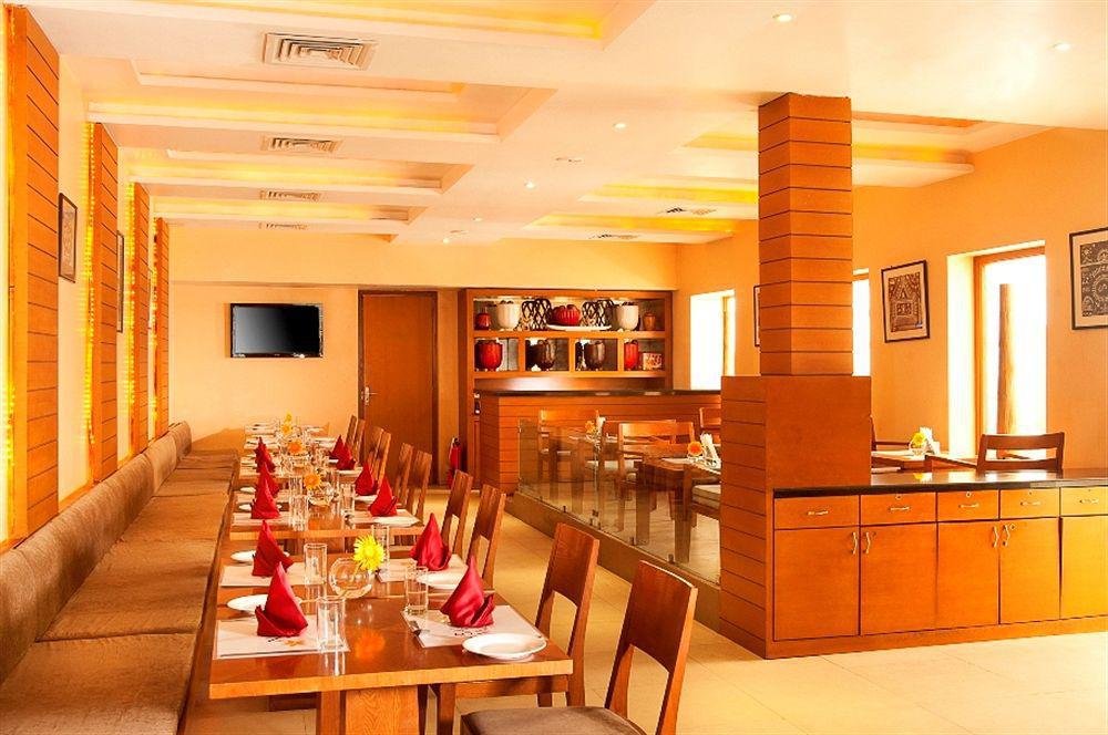 Hotel Walson Spa'O'Tel Calcuta Restaurante foto